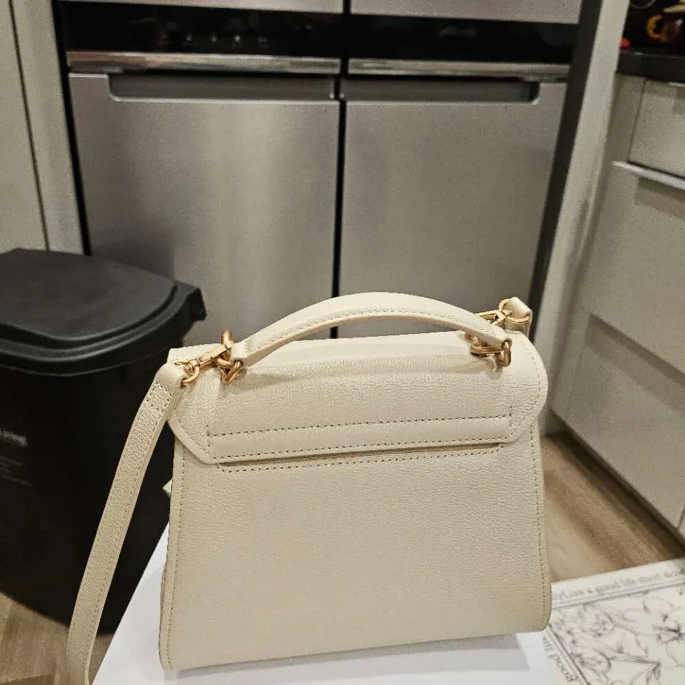 COURONNE Korean Kalmia Cream Tote Bag
